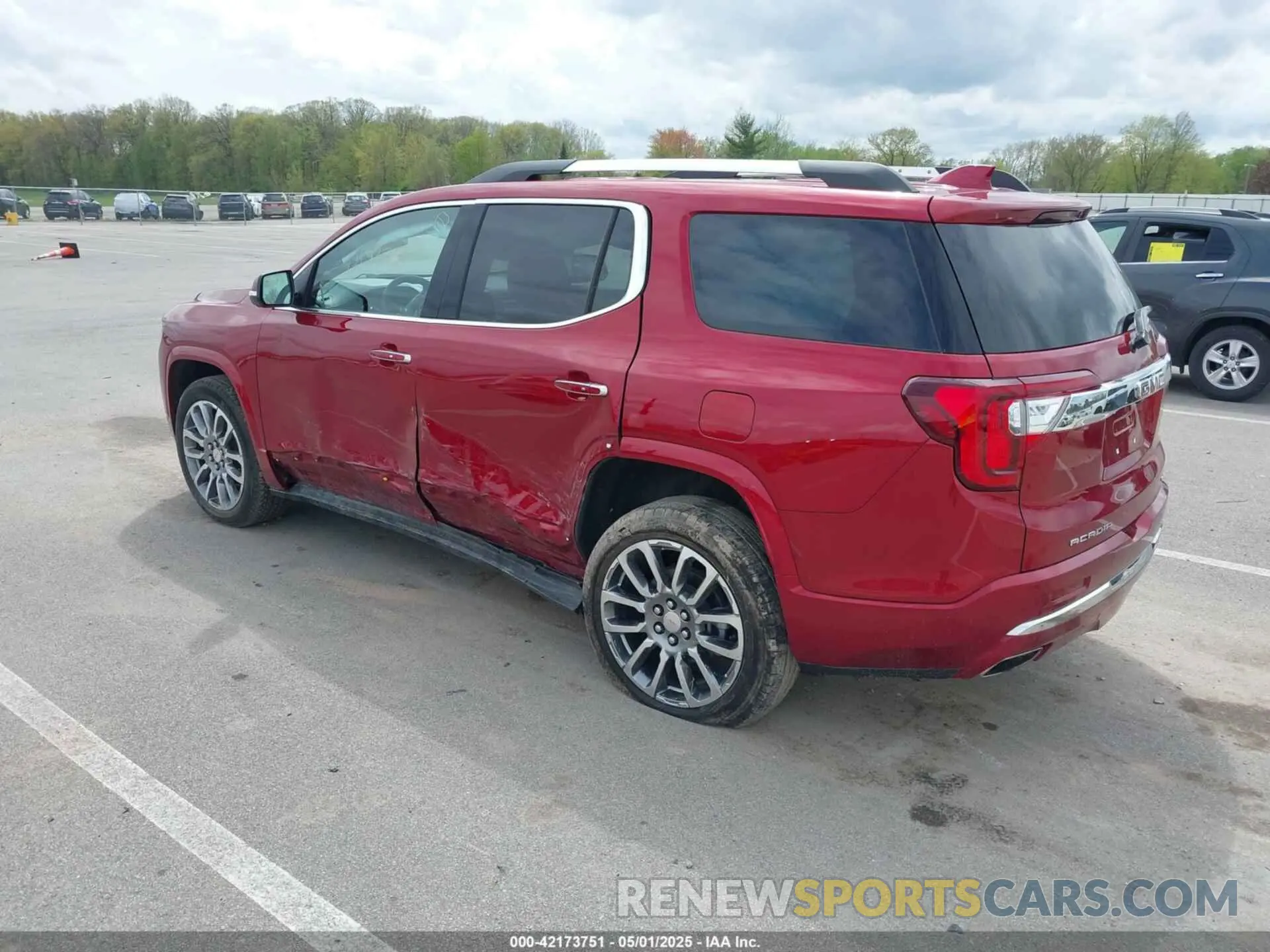 3 Photograph of a damaged car 1GKKNXL47PZ125749 GMC ACADIA 2023