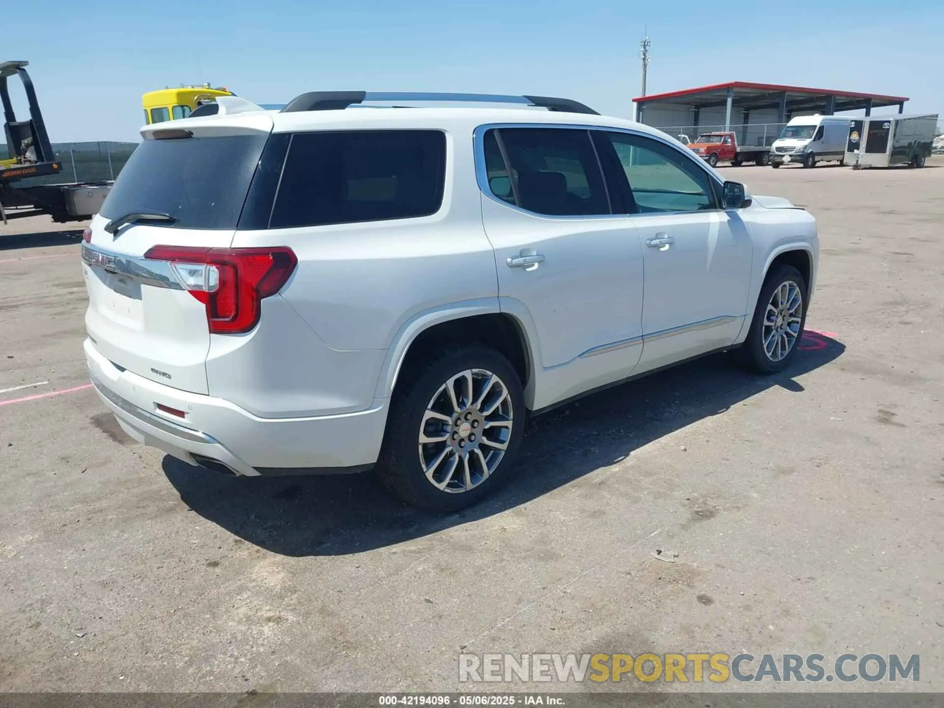 4 Фотография поврежденного автомобиля 1GKKNXLS0PZ106734 GMC ACADIA 2023