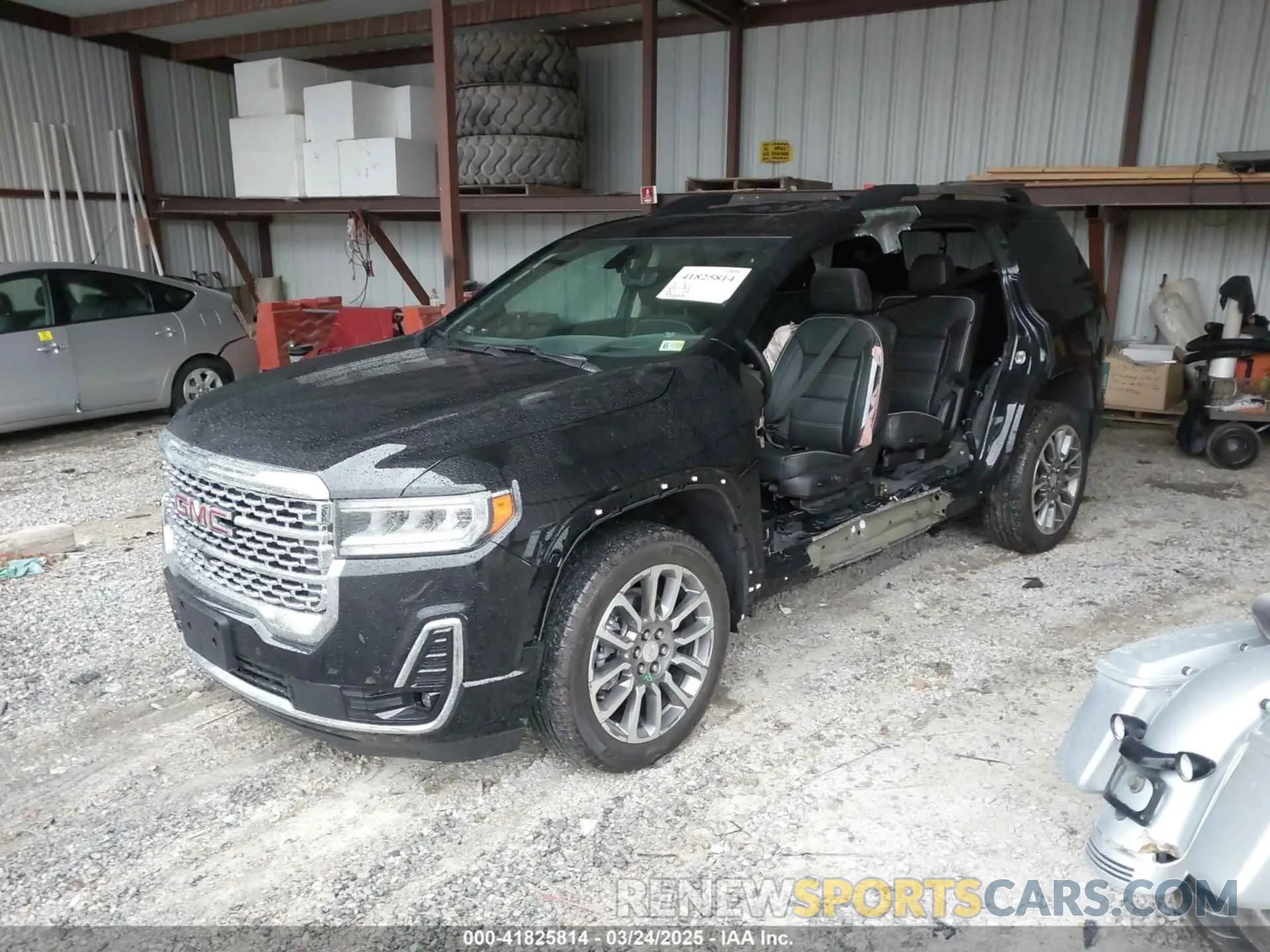 2 Photograph of a damaged car 1GKKNXLS5PZ212399 GMC ACADIA 2023