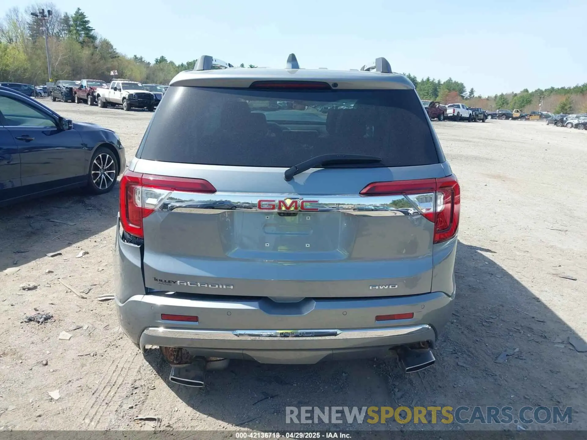 17 Photograph of a damaged car 1GKKNXLS6PZ212766 GMC ACADIA 2023