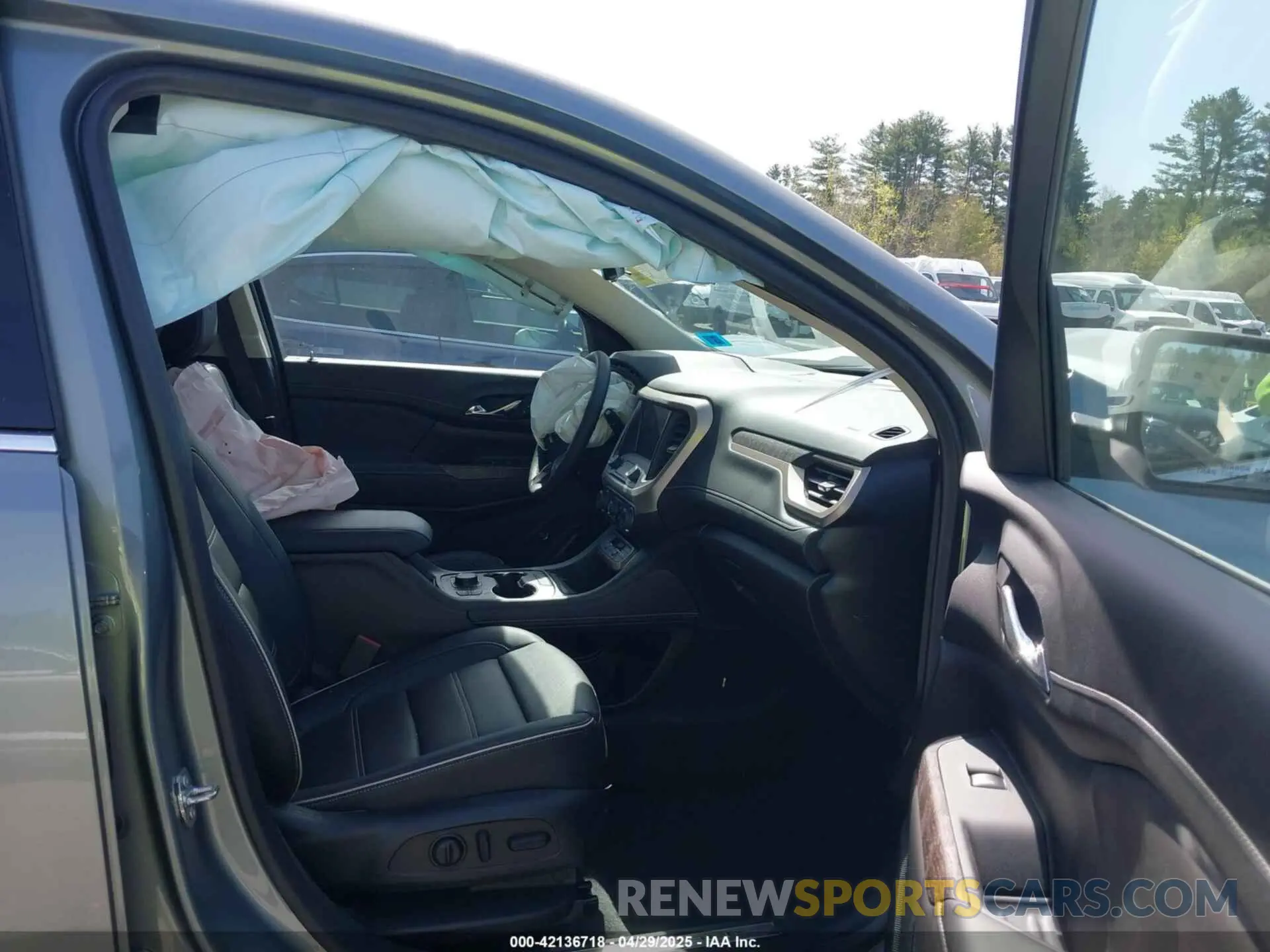 5 Photograph of a damaged car 1GKKNXLS6PZ212766 GMC ACADIA 2023