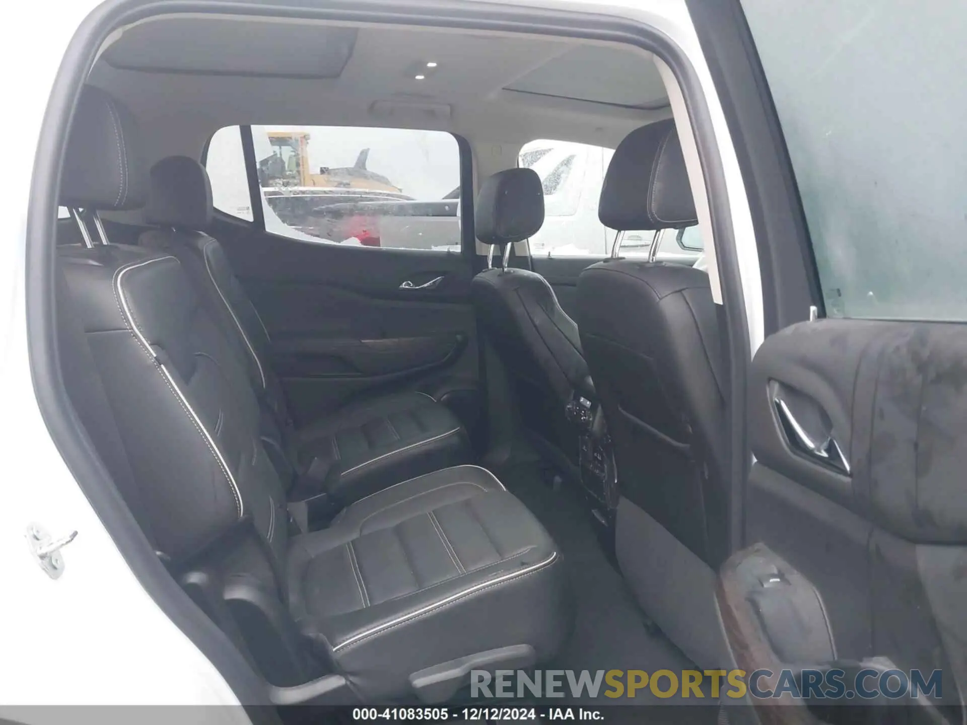 8 Фотография поврежденного автомобиля 1GKKNXLS8PZ246062 GMC ACADIA 2023