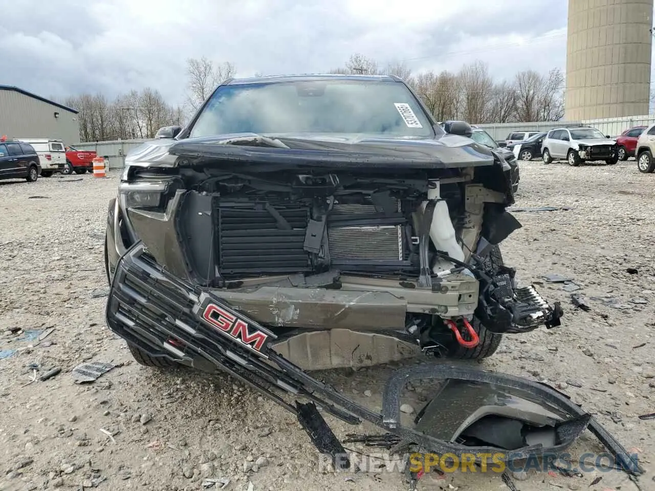 5 Photograph of a damaged car 1GKENPKS1RJ200931 GMC ACADIA 2024