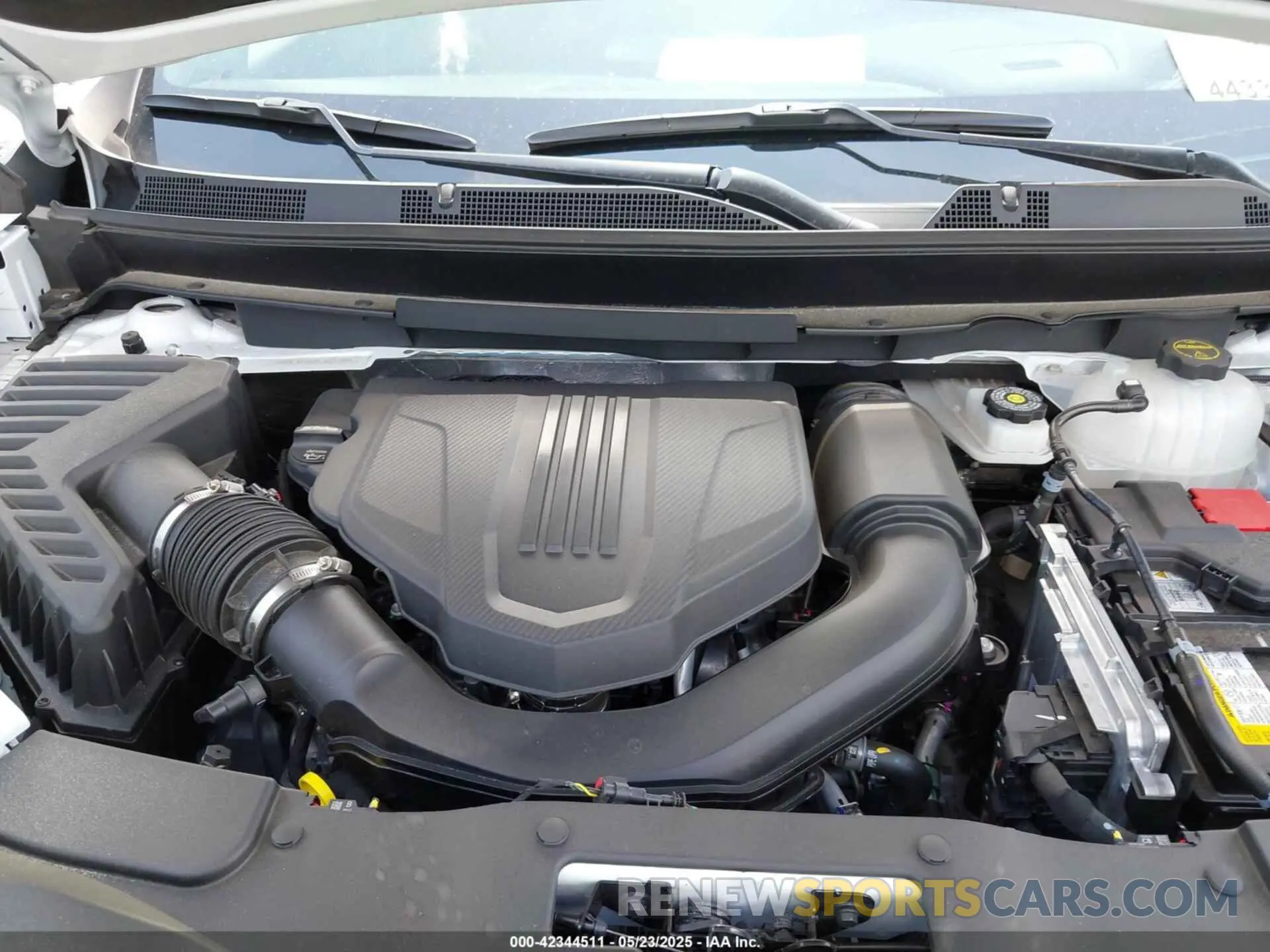 10 Photograph of a damaged car 1GKENKRS2SJ161183 GMC ACADIA 2025