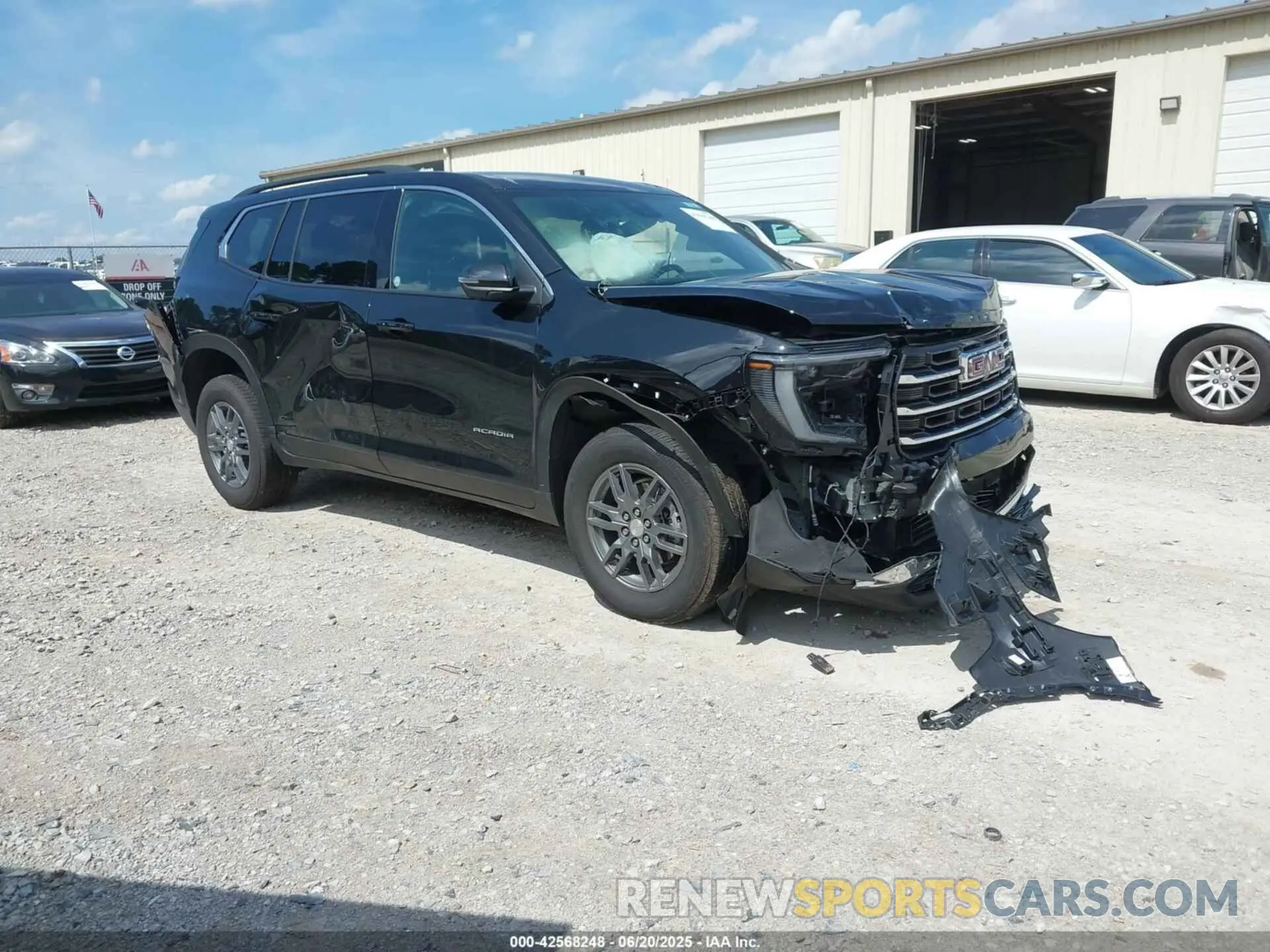 1 Photograph of a damaged car 1GKENKRS4SJ155580 GMC ACADIA 2025