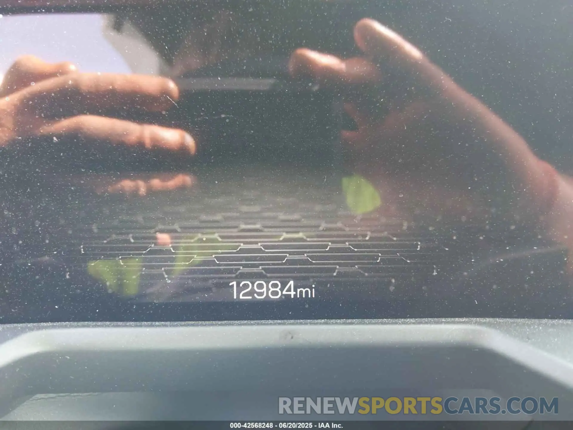 7 Photograph of a damaged car 1GKENKRS4SJ155580 GMC ACADIA 2025