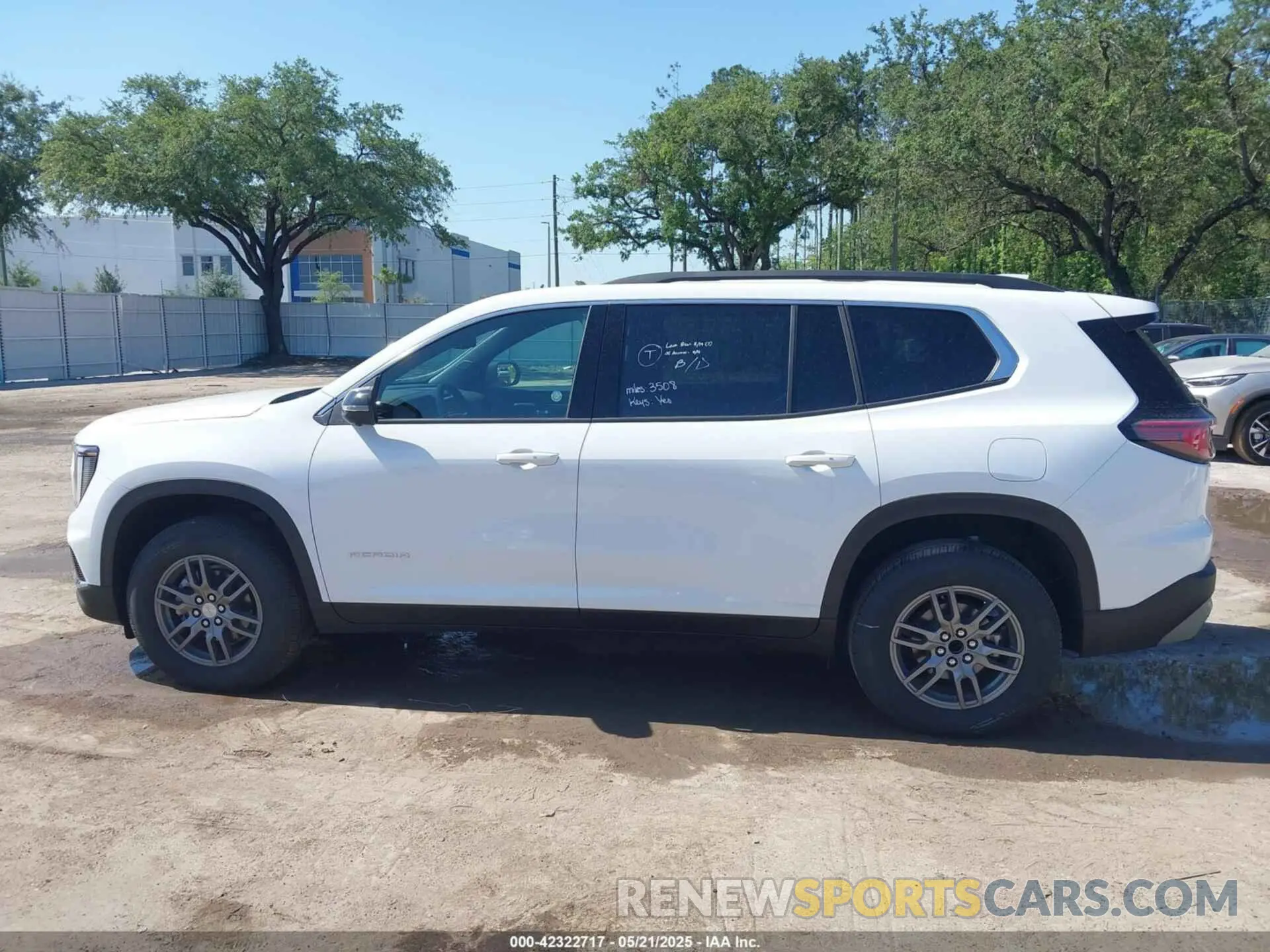 14 Фотография поврежденного автомобиля 1GKENKRS5SJ155605 GMC ACADIA 2025