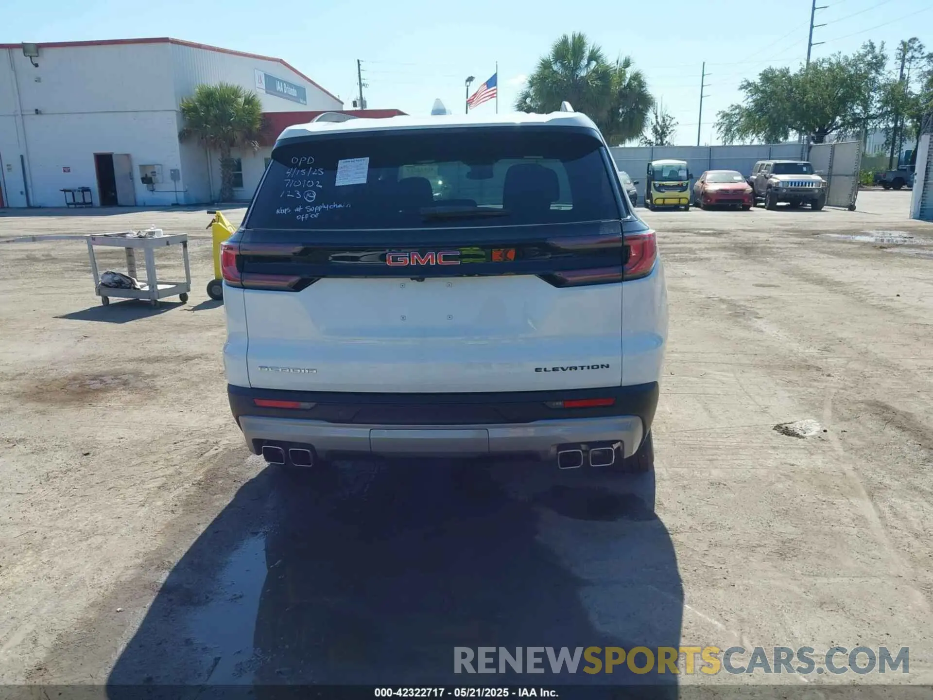 16 Фотография поврежденного автомобиля 1GKENKRS5SJ155605 GMC ACADIA 2025