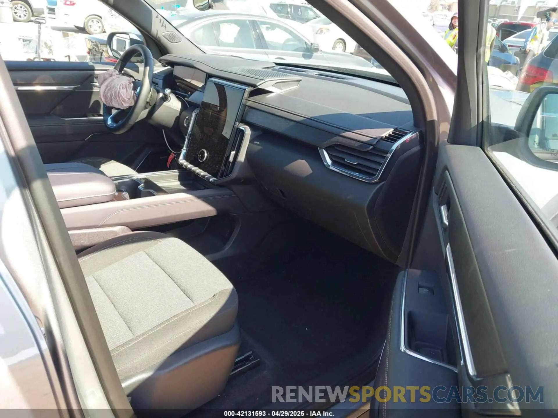 5 Фотография поврежденного автомобиля 1GKENKRS5SJ194324 GMC ACADIA 2025