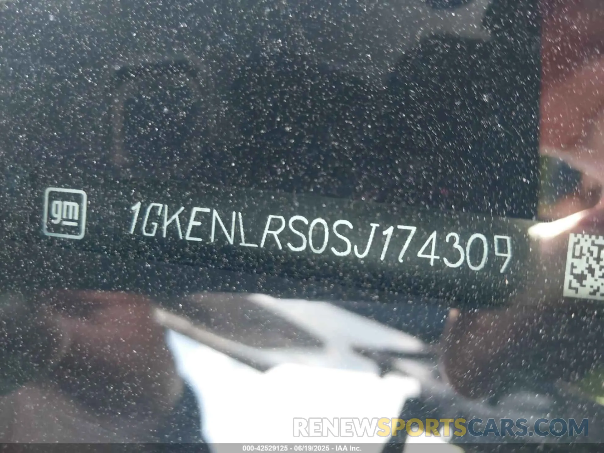 9 Фотография поврежденного автомобиля 1GKENLRS0SJ174309 GMC ACADIA 2025