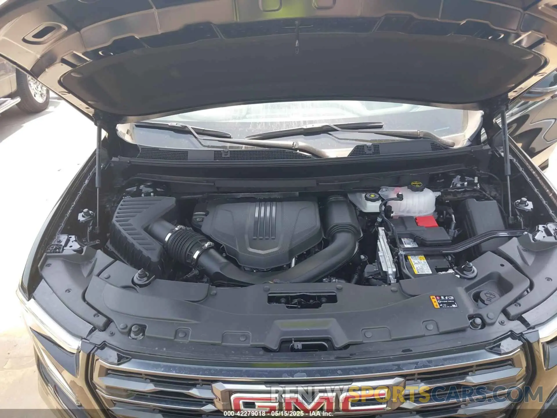 10 Фотография поврежденного автомобиля 1GKENPRS7SJ232231 GMC ACADIA 2025
