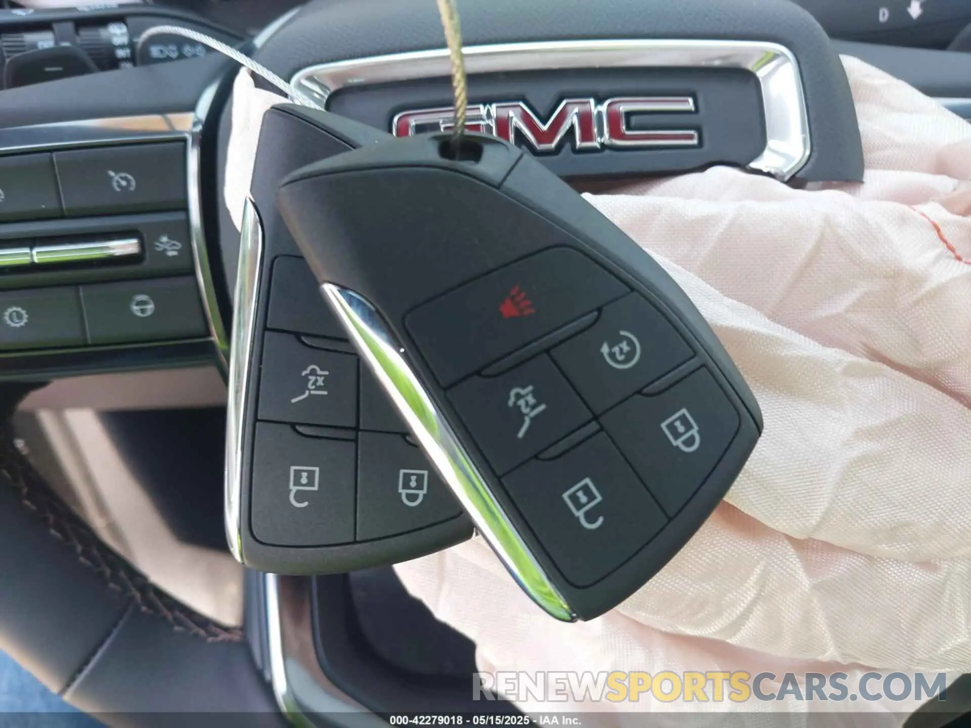 11 Фотография поврежденного автомобиля 1GKENPRS7SJ232231 GMC ACADIA 2025