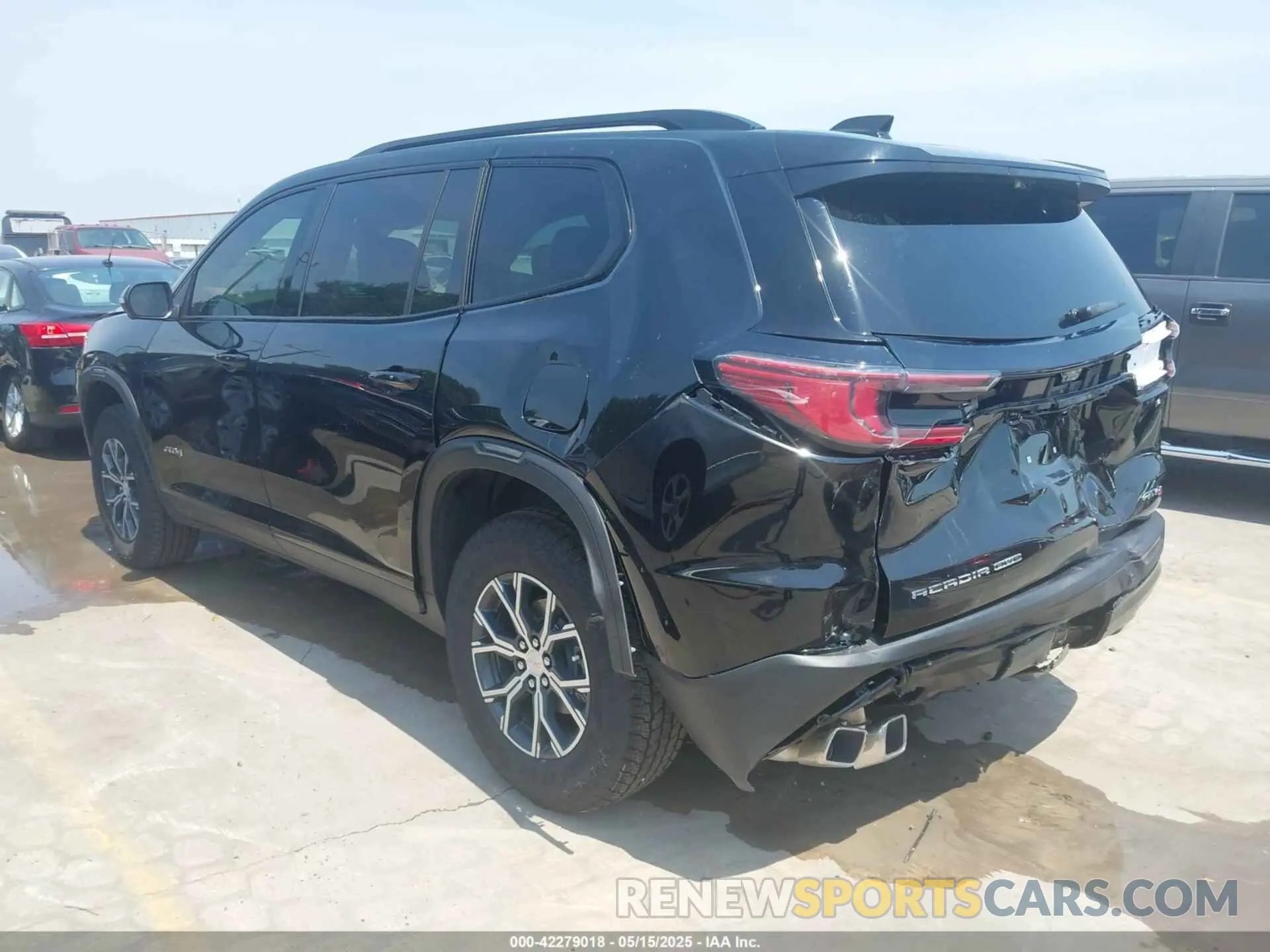 3 Фотография поврежденного автомобиля 1GKENPRS7SJ232231 GMC ACADIA 2025