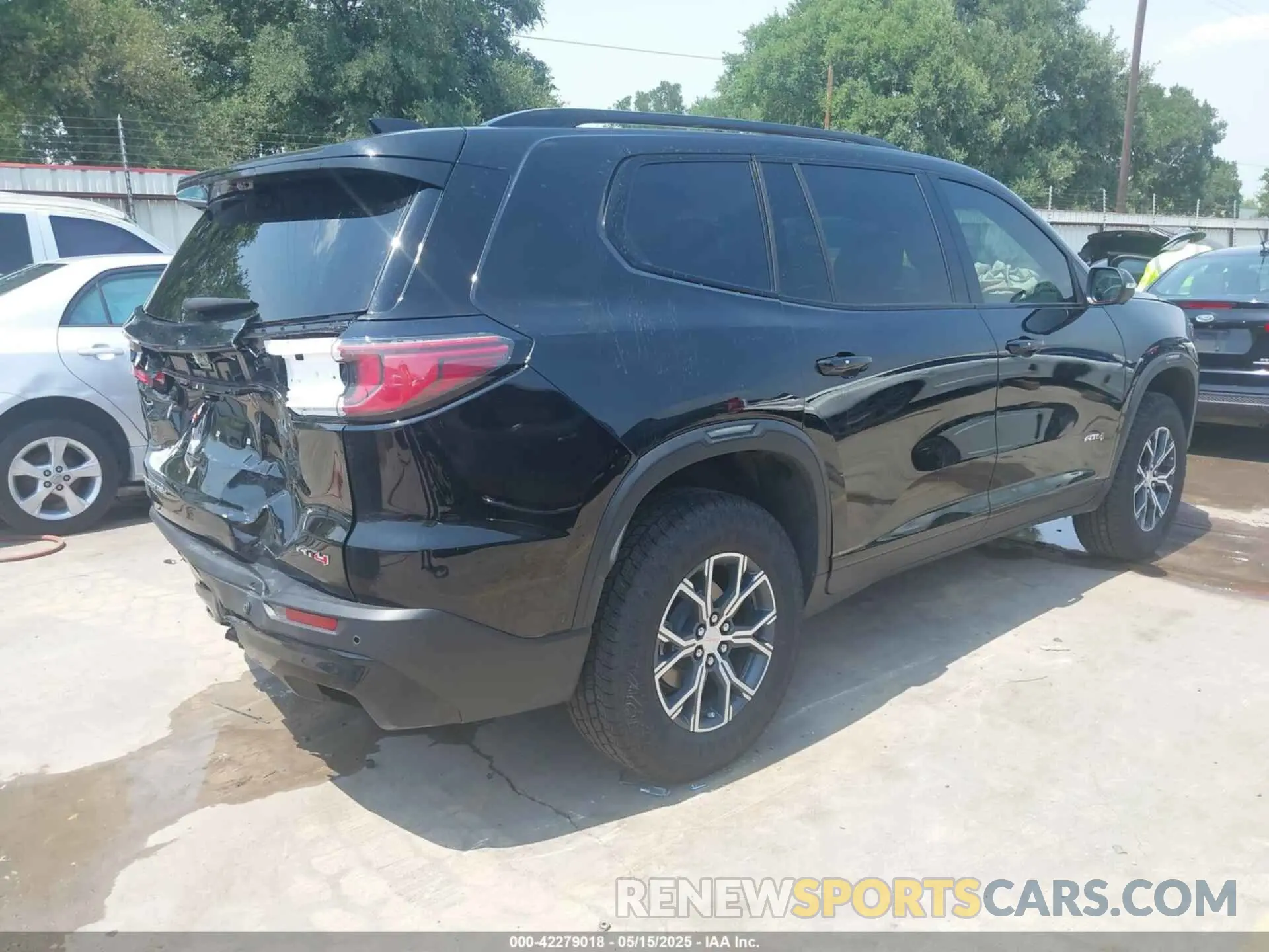 4 Фотография поврежденного автомобиля 1GKENPRS7SJ232231 GMC ACADIA 2025