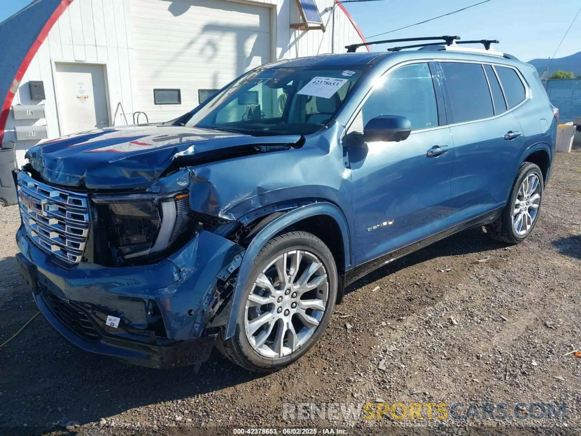 2 Photograph of a damaged car 1GKENRRS8SJ136829 GMC ACADIA 2025
