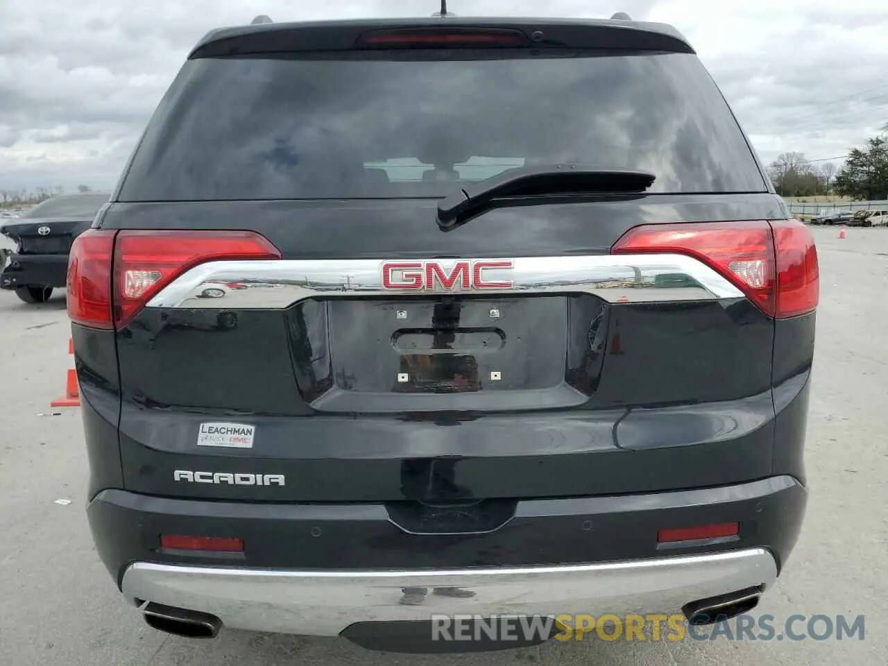 6 Photograph of a damaged car 1GKKNPLS1KZ290171 GMC ACADIA DEN 2019
