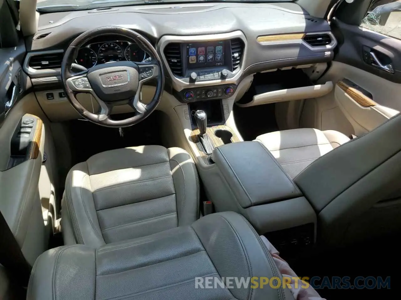8 Фотография поврежденного автомобиля 1GKKNPLS6KZ226420 GMC ACADIA DEN 2019