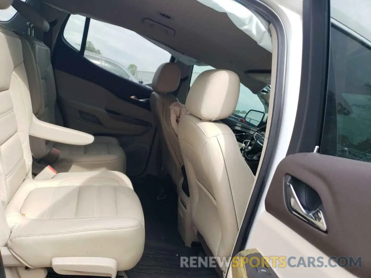11 Photograph of a damaged car 1GKKNPLS8KZ206511 GMC ACADIA DEN 2019