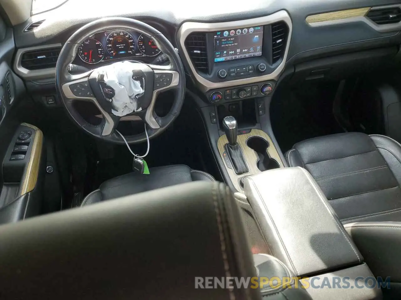 8 Photograph of a damaged car 1GKKNXLS4KZ187326 GMC ACADIA DEN 2019