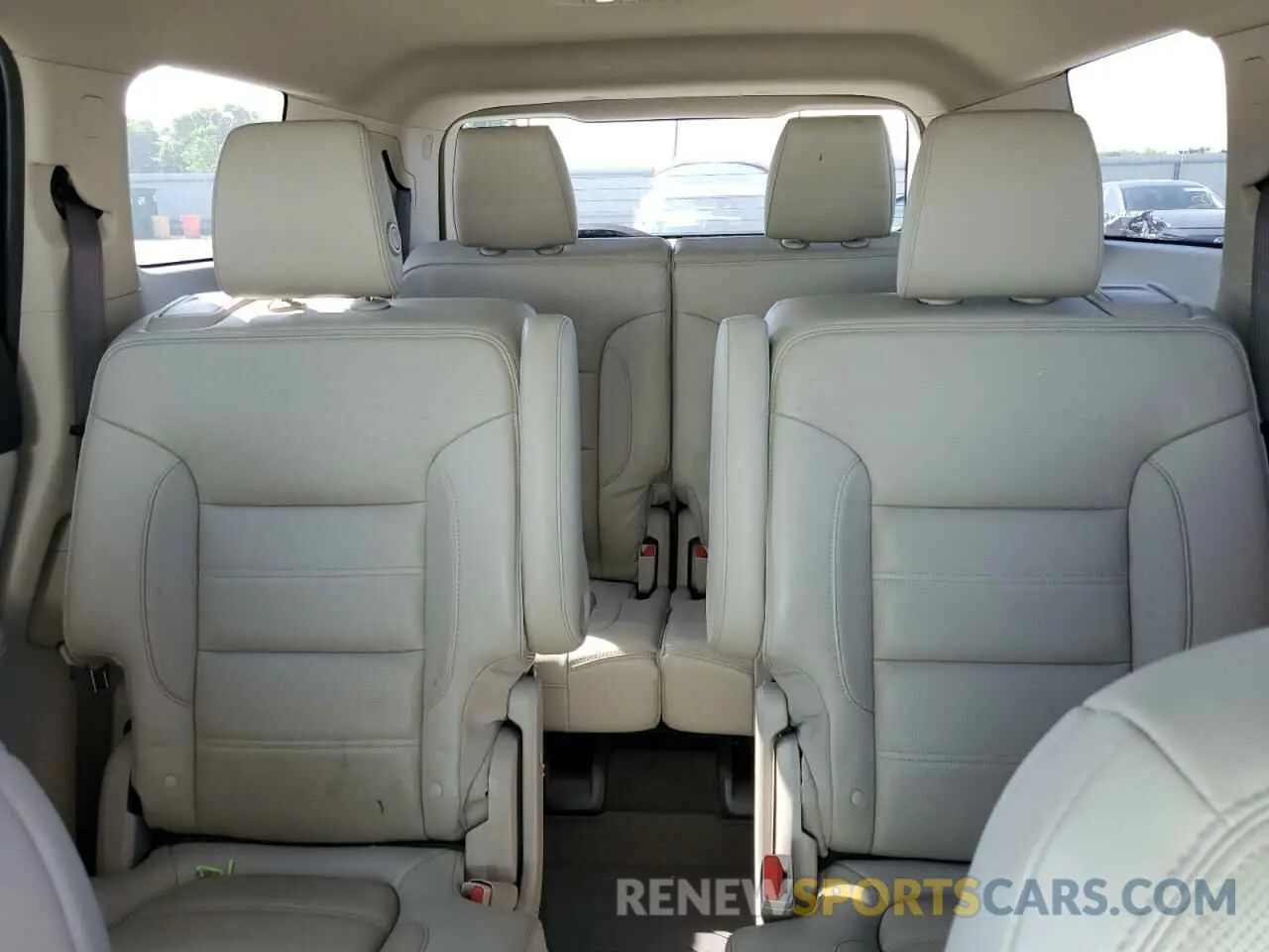 10 Photograph of a damaged car 1GKKNXLS6KZ185903 GMC ACADIA DEN 2019