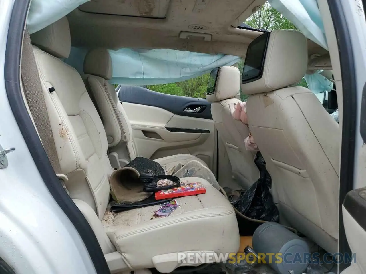 11 Photograph of a damaged car 1GKKNPLS2LZ124100 GMC ACADIA DEN 2020