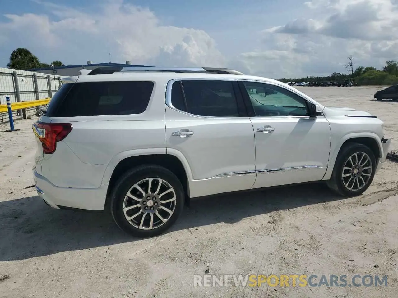 3 Фотография поврежденного автомобиля 1GKKNPLS3LZ210516 GMC ACADIA DEN 2020