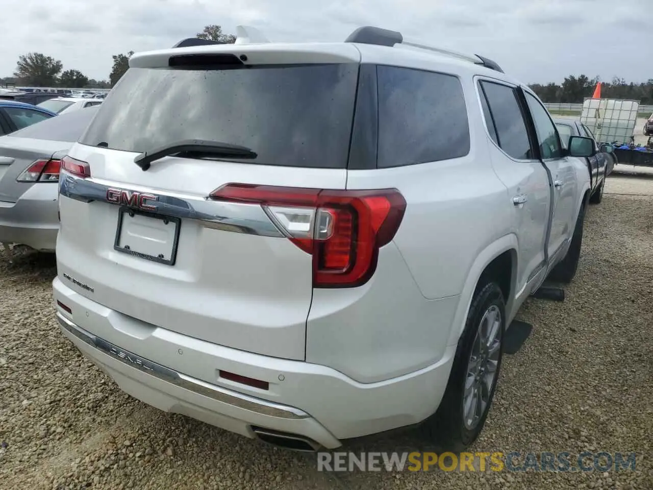 3 Фотография поврежденного автомобиля 1GKKNPLS8LZ180929 GMC ACADIA DEN 2020