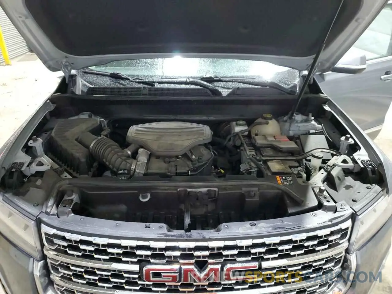 12 Photograph of a damaged car 1GKKNXLS5LZ231867 GMC ACADIA DEN 2020