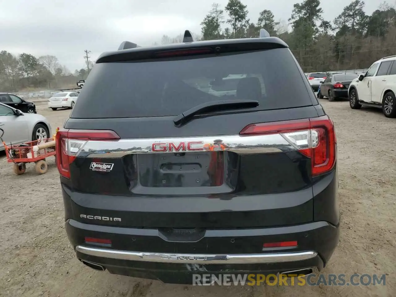 6 Photograph of a damaged car 1GKKNPLS0MZ216002 GMC ACADIA DEN 2021