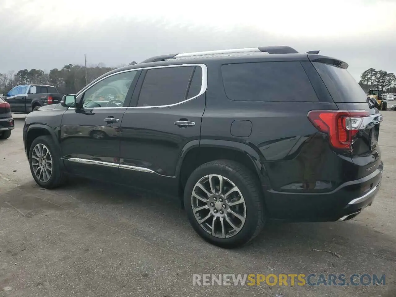 2 Photograph of a damaged car 1GKKNPL4XNZ144857 GMC ACADIA DEN 2022