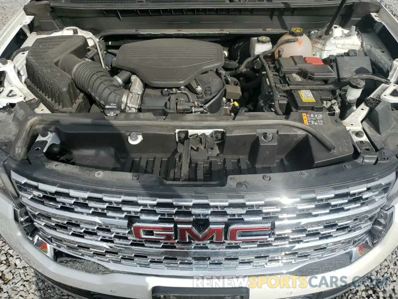 12 Photograph of a damaged car 1GKKNXLS1NZ121031 GMC ACADIA DEN 2022