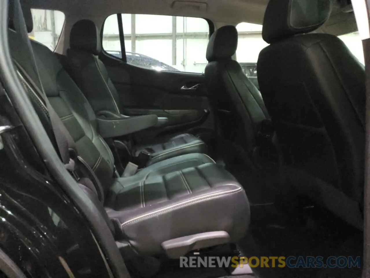 11 Photograph of a damaged car 1GKKNXLS2NZ176040 GMC ACADIA DEN 2022