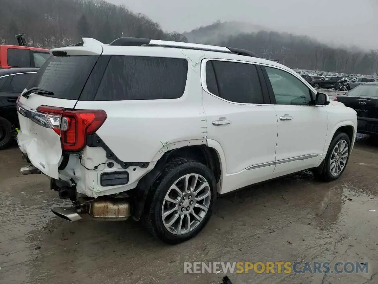 3 Photograph of a damaged car 1GKKNXLS8NZ176740 GMC ACADIA DEN 2022