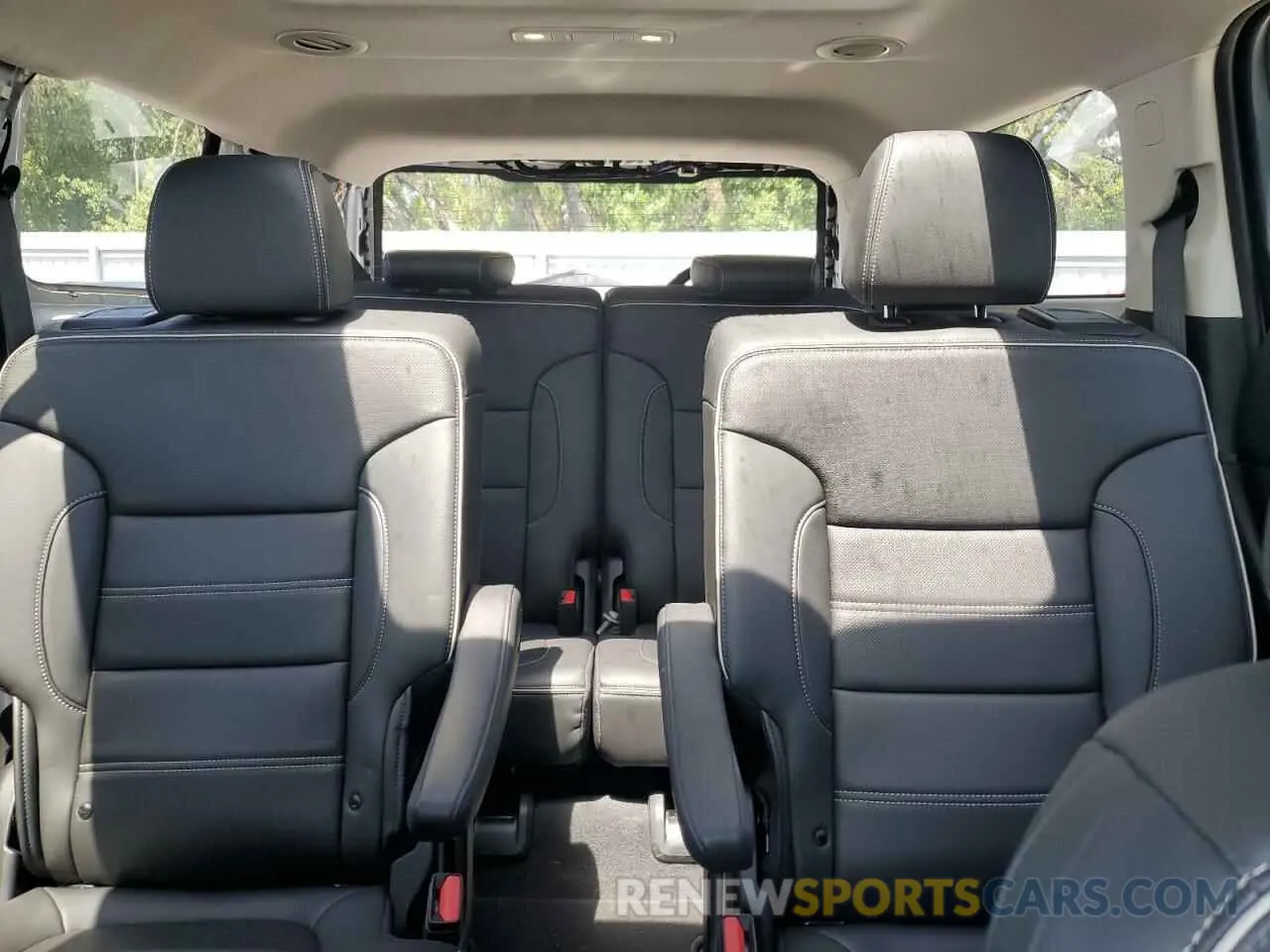 10 Фотография поврежденного автомобиля 1GKKNPLSXPZ195339 GMC ACADIA DEN 2023