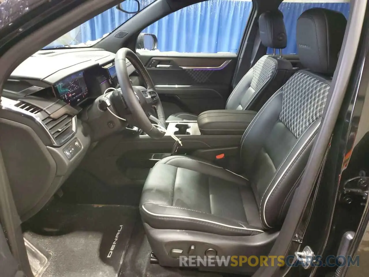 7 Фотография поврежденного автомобиля 1GKENLKS2RJ206438 GMC ACADIA DEN 2024