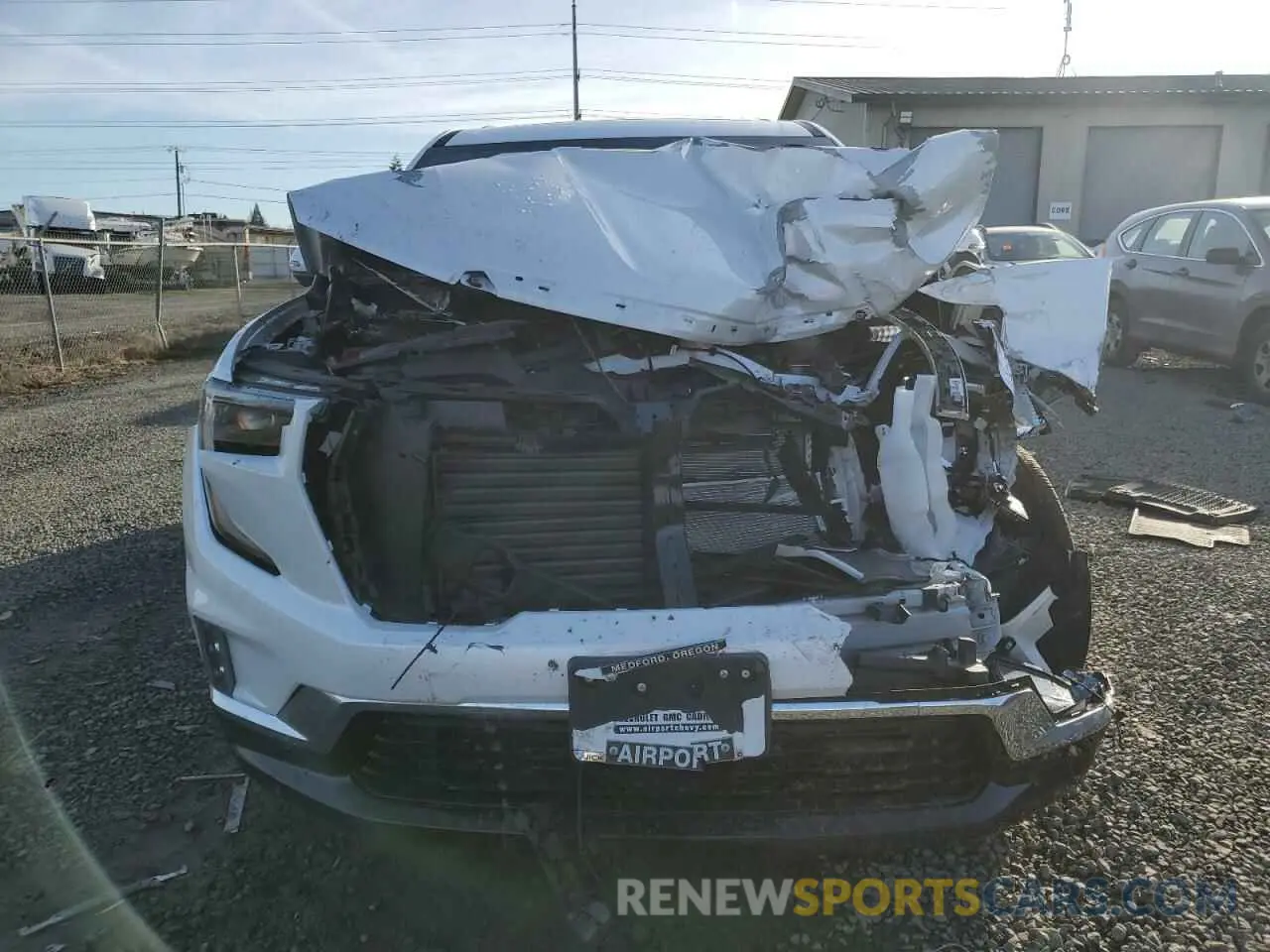 5 Photograph of a damaged car 1GKENRKS0RJ153029 GMC ACADIA DEN 2024