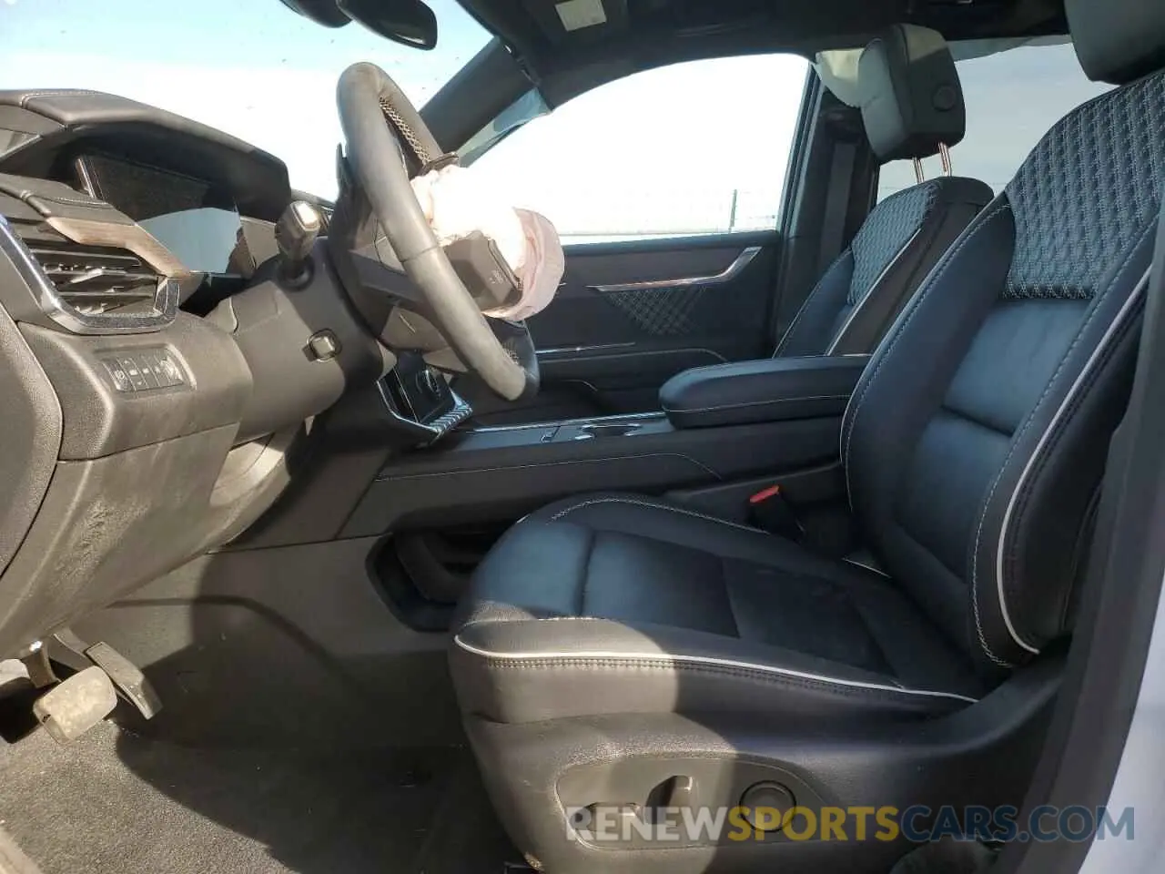 7 Photograph of a damaged car 1GKENRKS0RJ153029 GMC ACADIA DEN 2024
