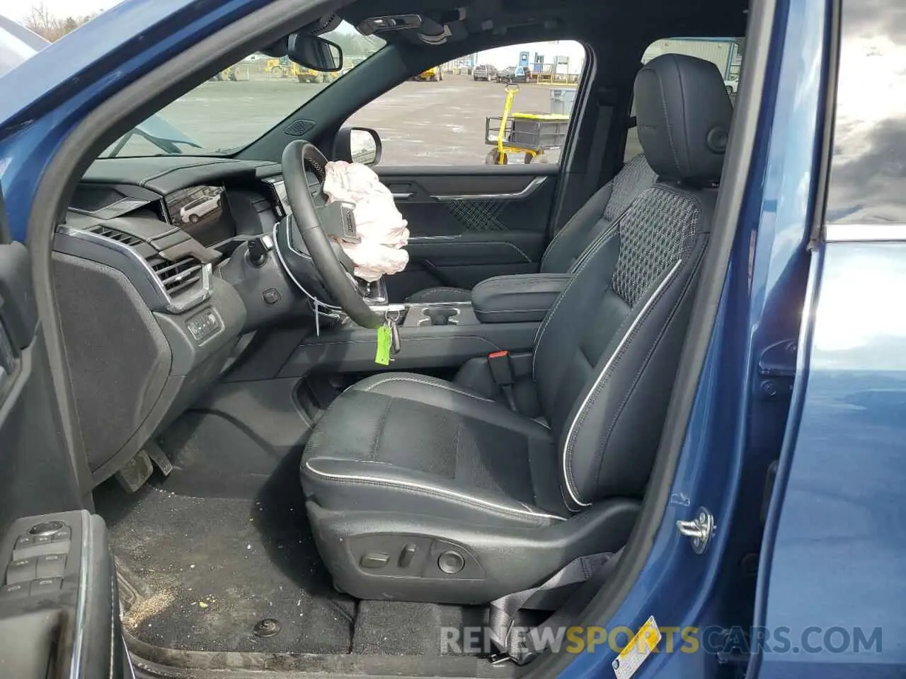 7 Фотография поврежденного автомобиля 1GKENRKS3RJ170763 GMC ACADIA DEN 2024