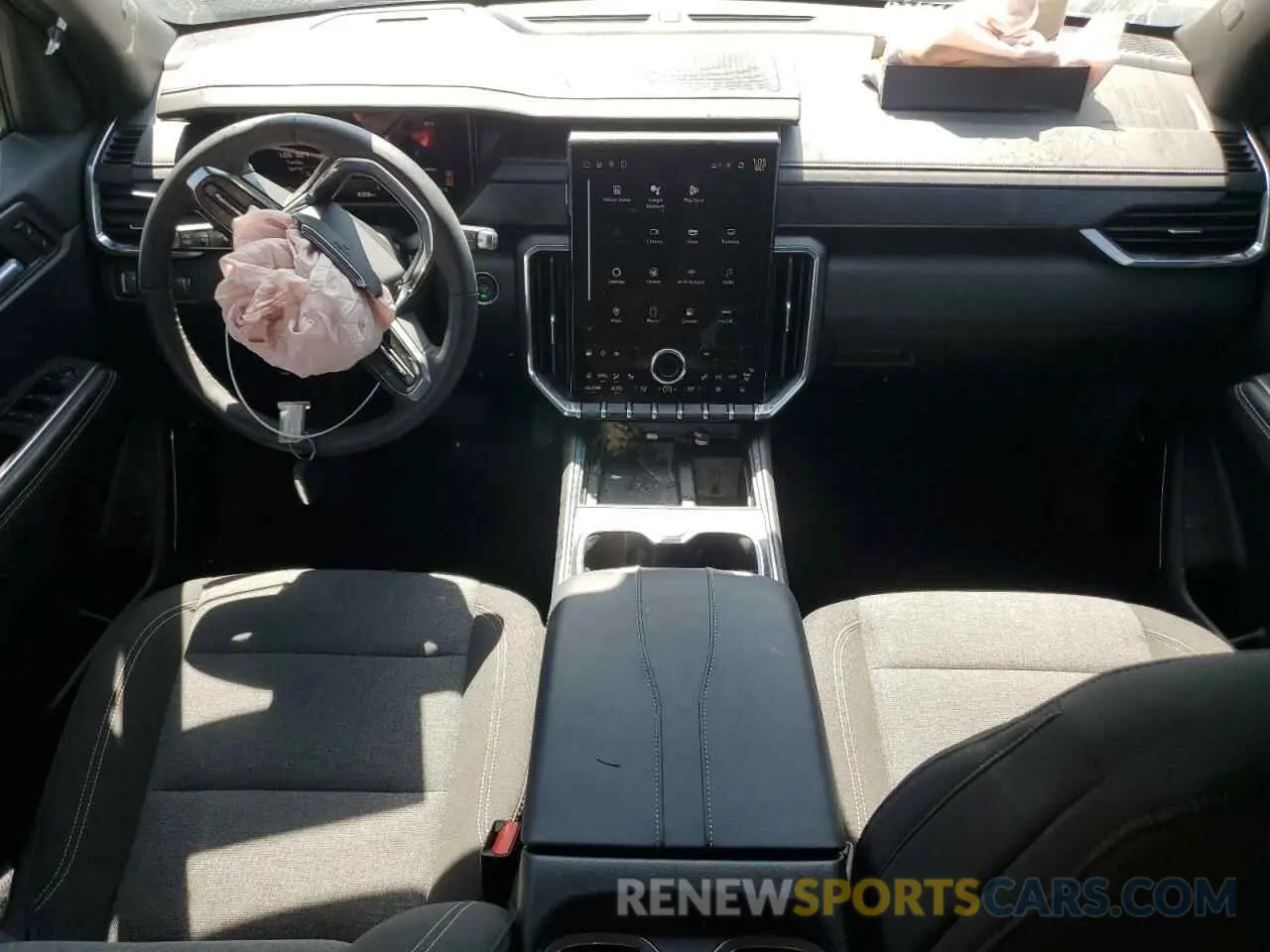 8 Photograph of a damaged car 1GKENKRSXSJ146897 GMC ACADIA ELE 2025