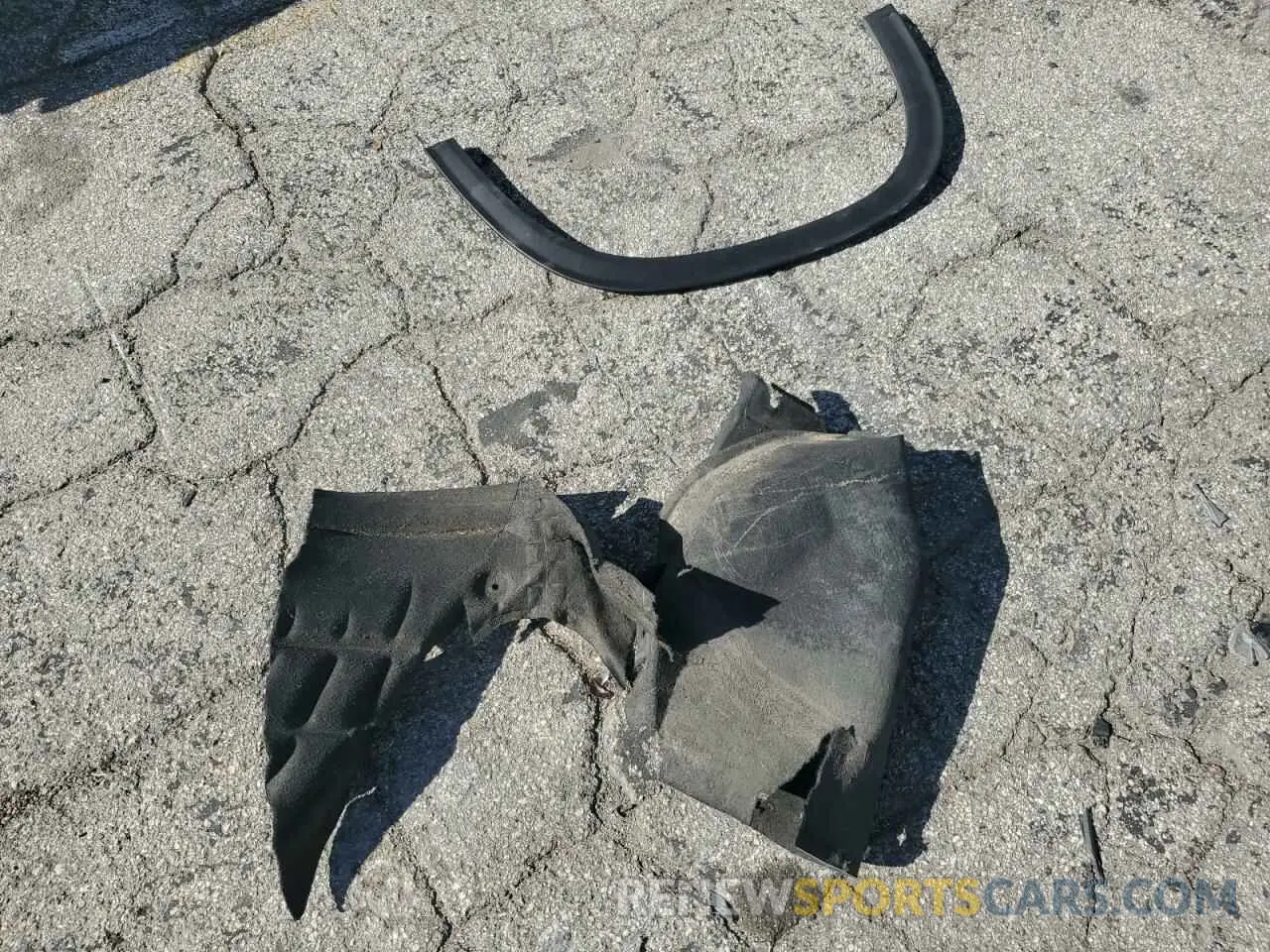 13 Photograph of a damaged car 1GKENKKS1RJ196656 GMC ACADIA UPL 2024