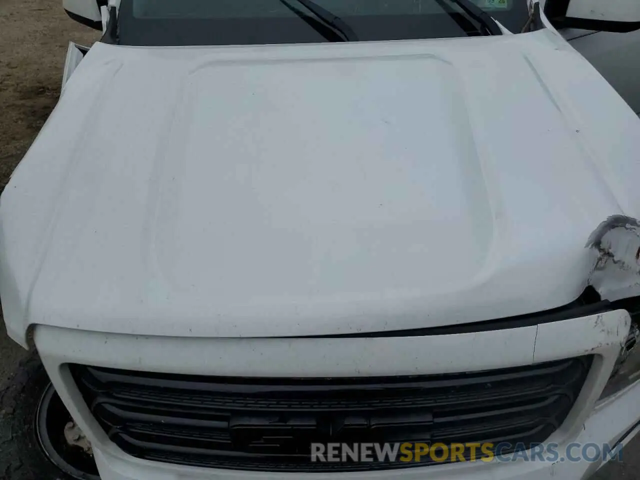 11 Photograph of a damaged car 1GTG6CEN0K1348235 GMC CANYON 2019