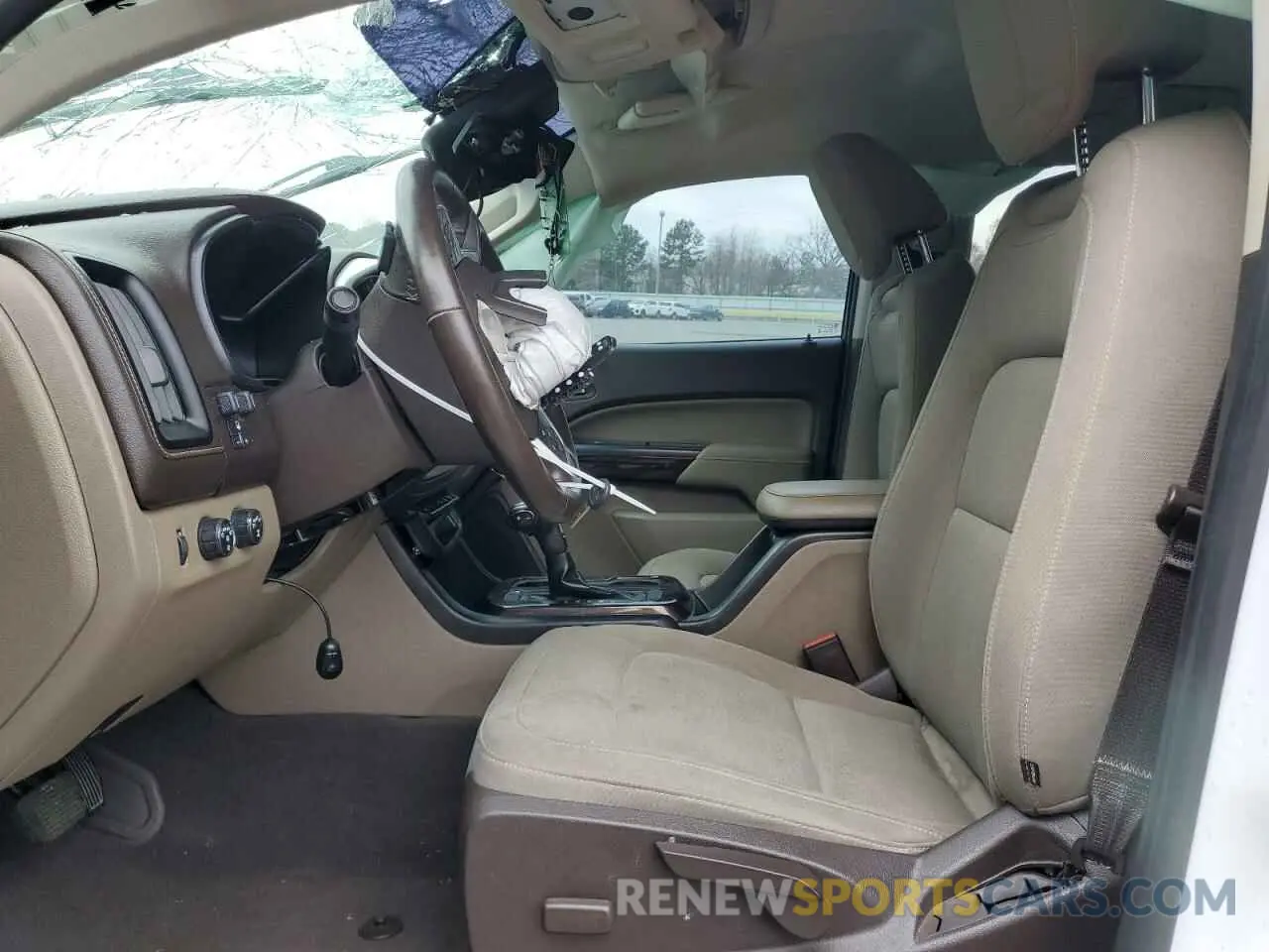 7 Photograph of a damaged car 1GTG6CEN0K1348235 GMC CANYON 2019