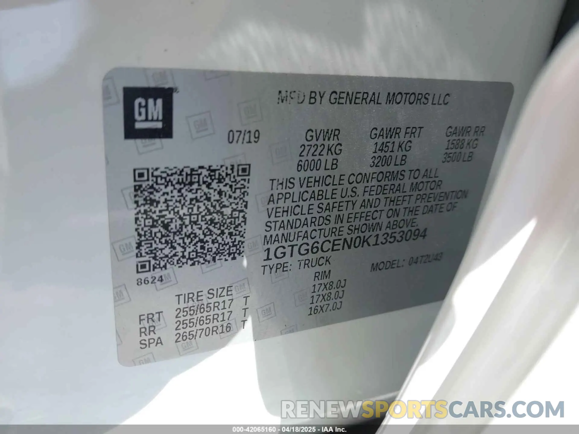 9 Photograph of a damaged car 1GTG6CEN0K1353094 GMC CANYON 2019