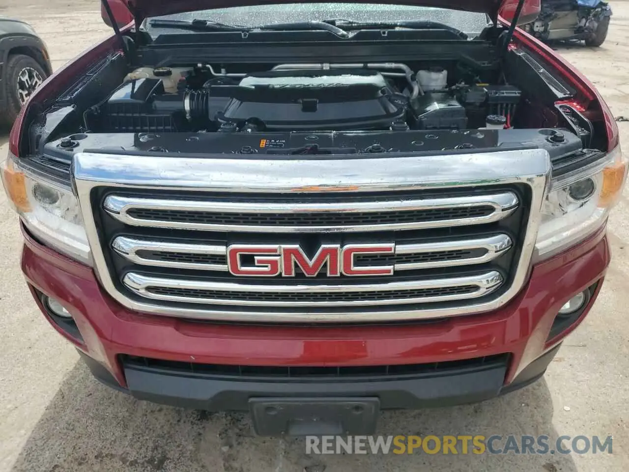 11 Photograph of a damaged car 1GTG6CEN8K1229221 GMC CANYON 2019