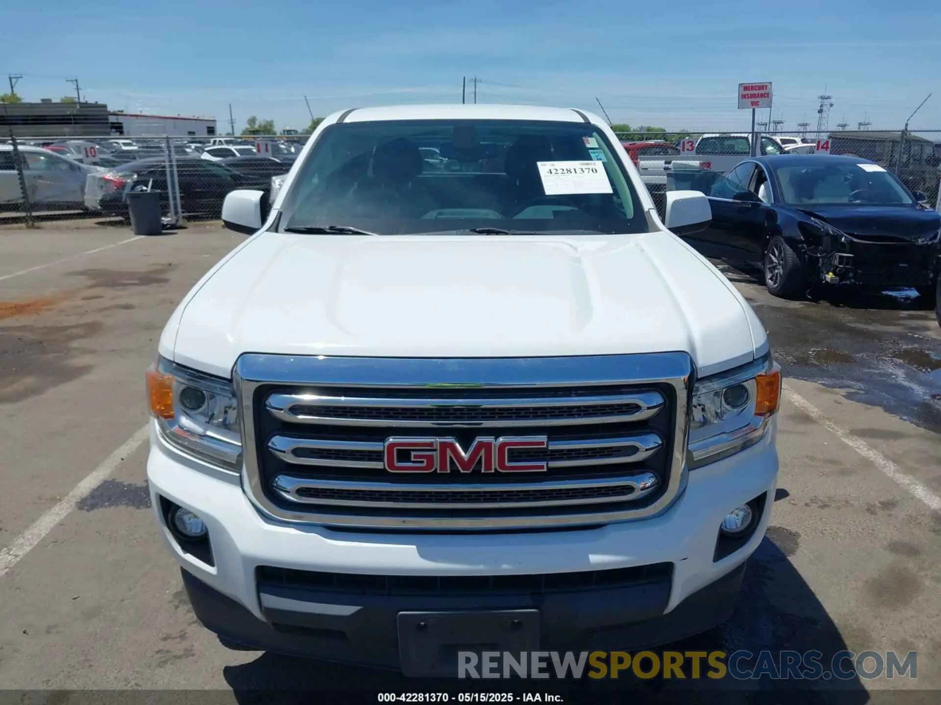 12 Photograph of a damaged car 1GTG6CEN9K1301897 GMC CANYON 2019