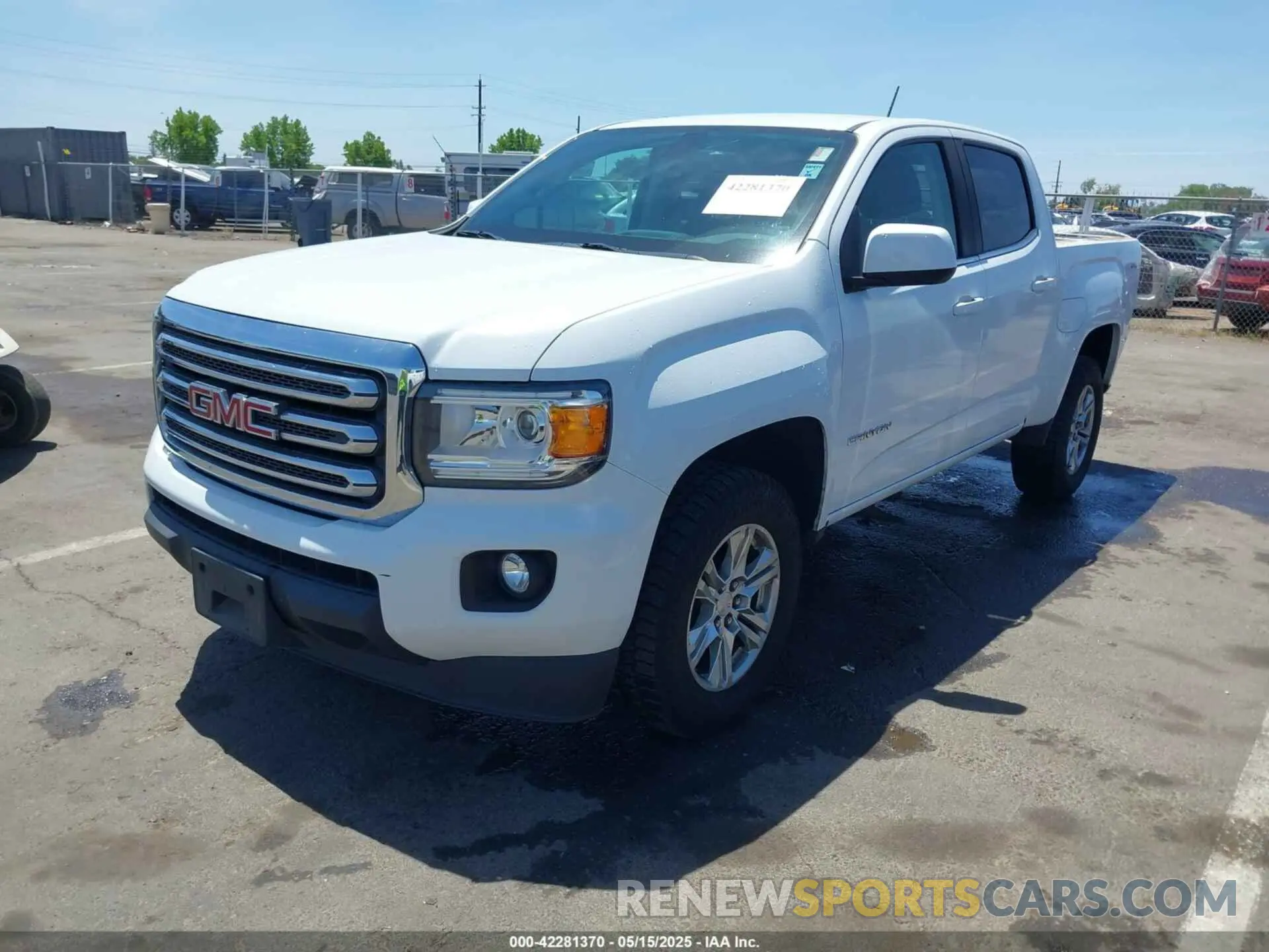 2 Photograph of a damaged car 1GTG6CEN9K1301897 GMC CANYON 2019