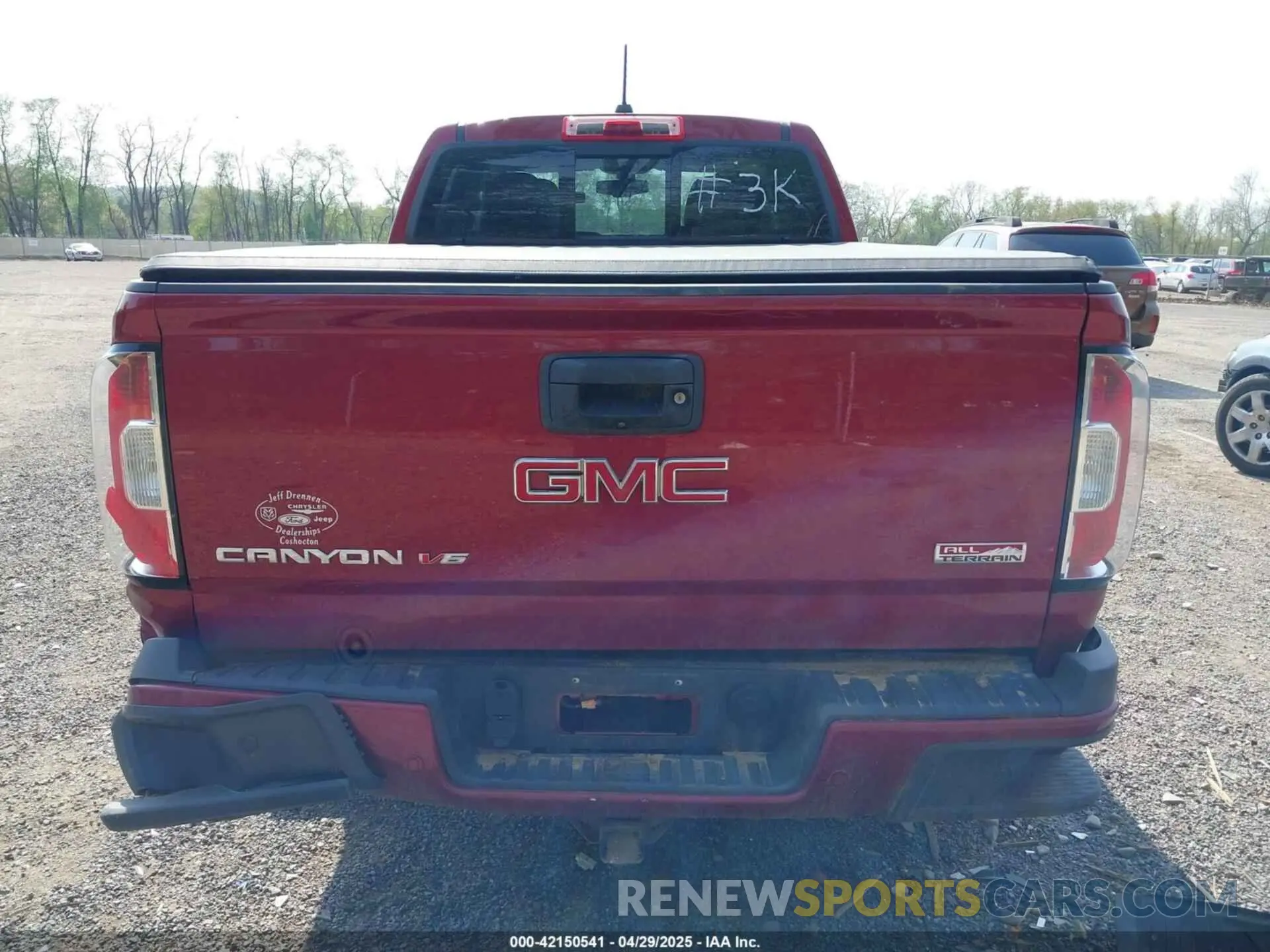 17 Фотография поврежденного автомобиля 1GTG6FEN1K1290802 GMC CANYON 2019