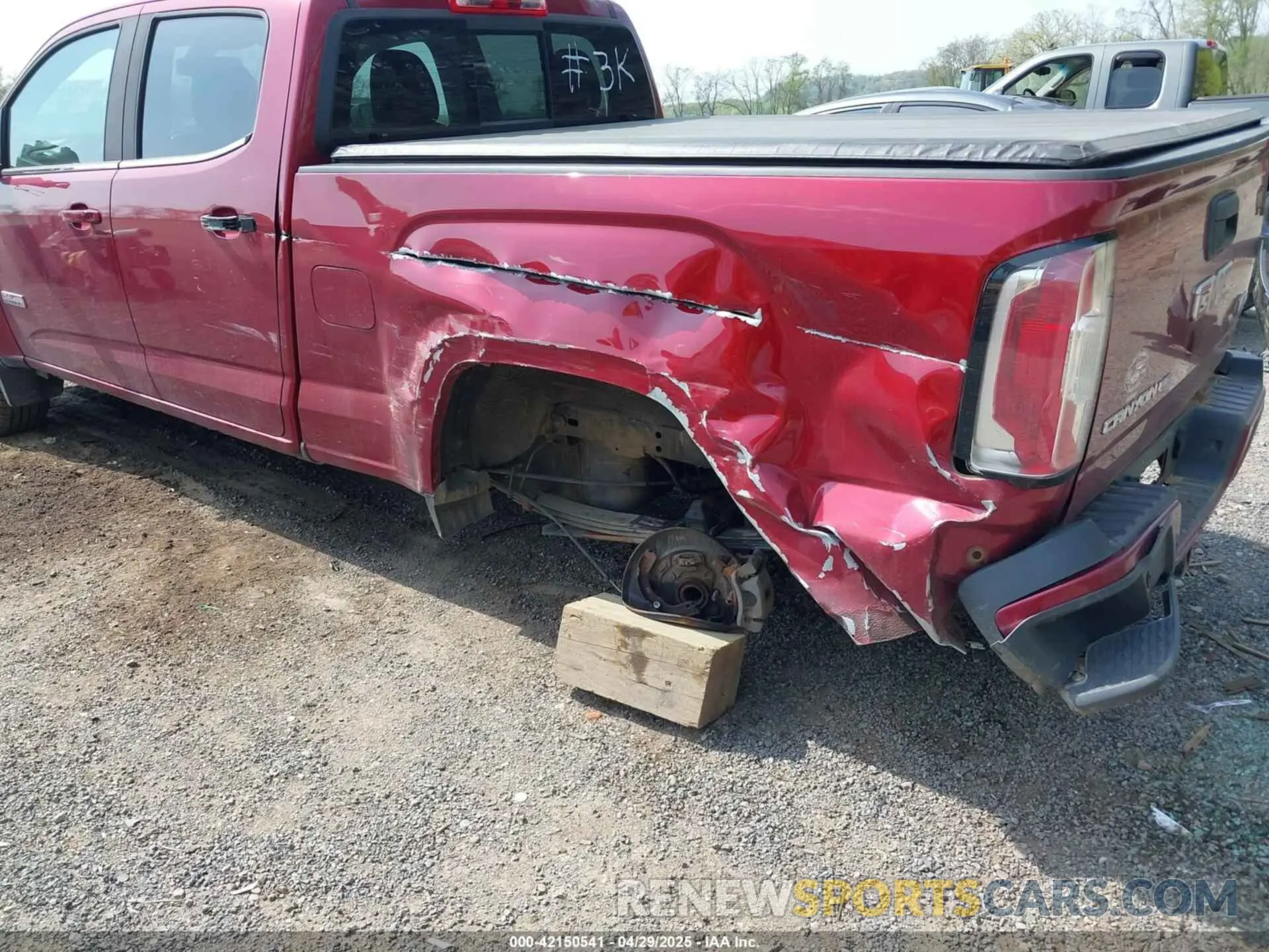 6 Фотография поврежденного автомобиля 1GTG6FEN1K1290802 GMC CANYON 2019