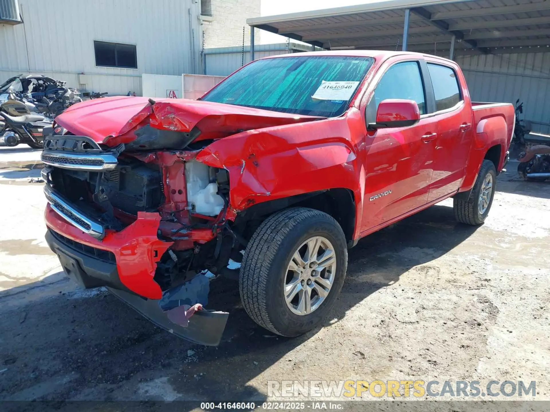 2 Photograph of a damaged car 1GTG5CEN5L1120042 GMC CANYON 2020