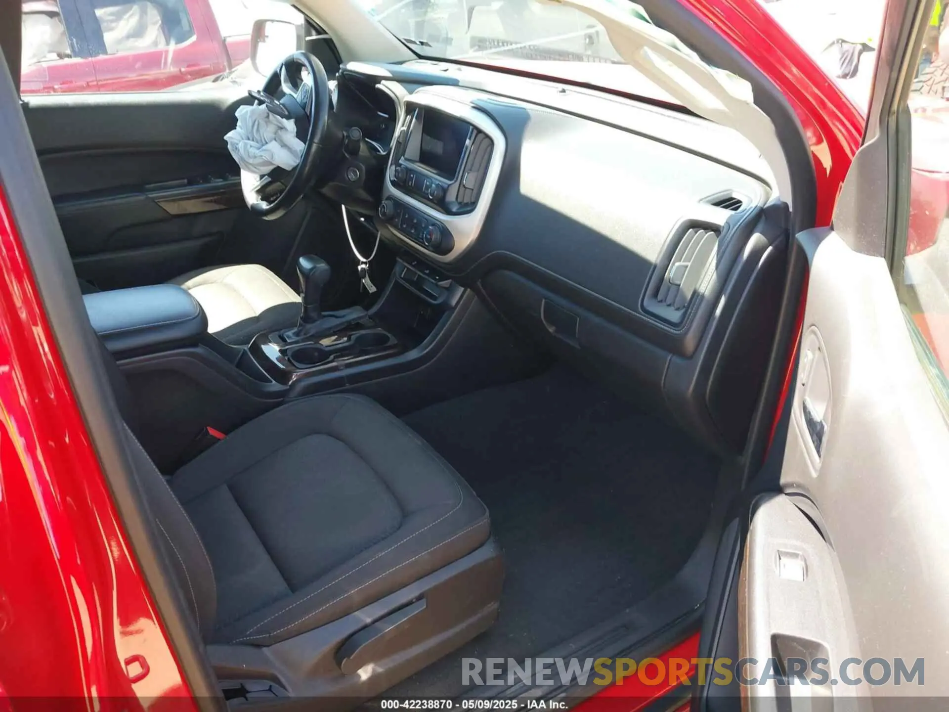 5 Фотография поврежденного автомобиля 1GTG5CEN7L1181313 GMC CANYON 2020